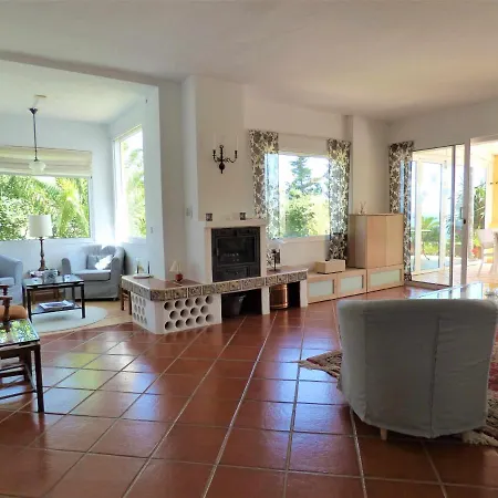 Holiday home Selecta Casa Esmerdo *