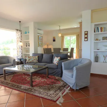 Holiday home Selecta Casa Esmerdo